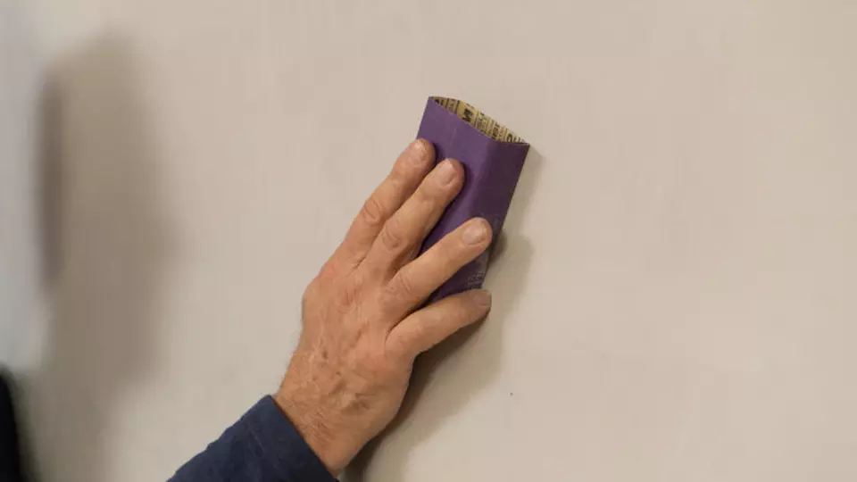 Wand gladmaken stap 4