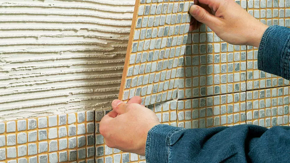 Waterdicht tegelen van een gipswand