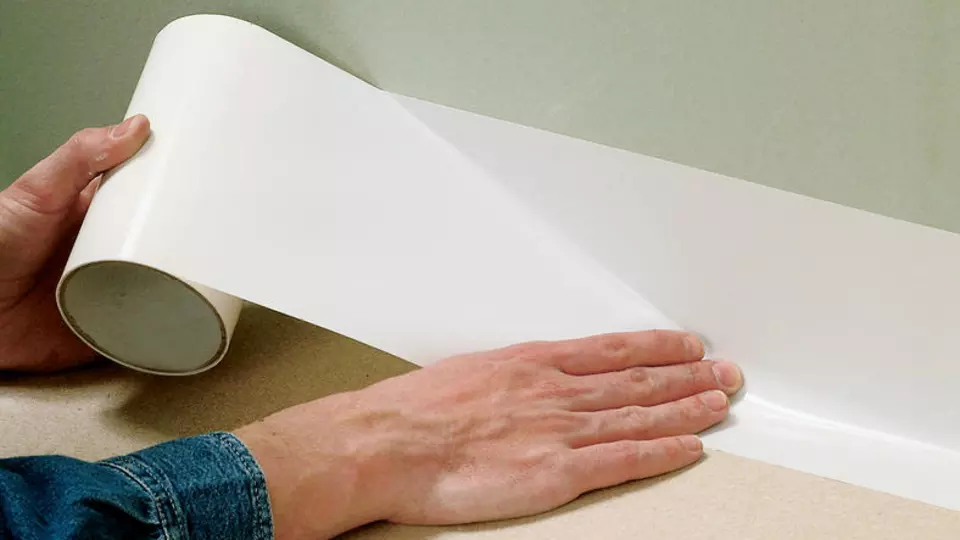 Kimband aanbrengen voor een waterdichte rand